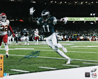 A.J. Brown Signed Eagles 16x20 Photo (Beckett) at PristineAuction.com