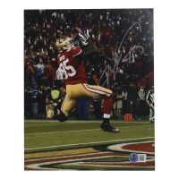 Vernon Davis Signed 49ers 8x10 Photo (Beckett) at PristineAuction.com