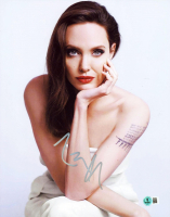 Angelina Jolie Signed 11x14 Photo (Beckett) at PristineAuction.com