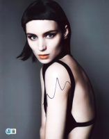 Rooney Mara Signed "The Girl with the Dragon Tattoo" 11x14 Photo (Beckett) at PristineAuction.com