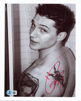 Tom Hardy Signed 8x12 Photo (Beckett) at PristineAuction.com