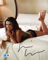 Keri Russell Signed 8x10 Photo (Beckett) at PristineAuction.com