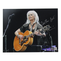 Emmylou Harris Signed 8x10 Photo (Beckett) at PristineAuction.com