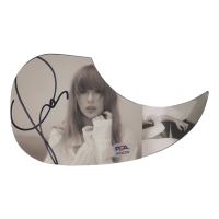 Taylor Swift Signed Acoustic Guitar Pickguard (PSA) at PristineAuction.com