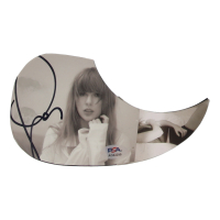 Taylor Swift Signed Acoustic Guitar Pickguard (PSA) at PristineAuction.com