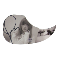 Taylor Swift Signed Acoustic Guitar Pickguard (PSA) at PristineAuction.com