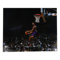 Tracy McGrady Signed Raptors 16x20 Photo (Beckett) at PristineAuction.com