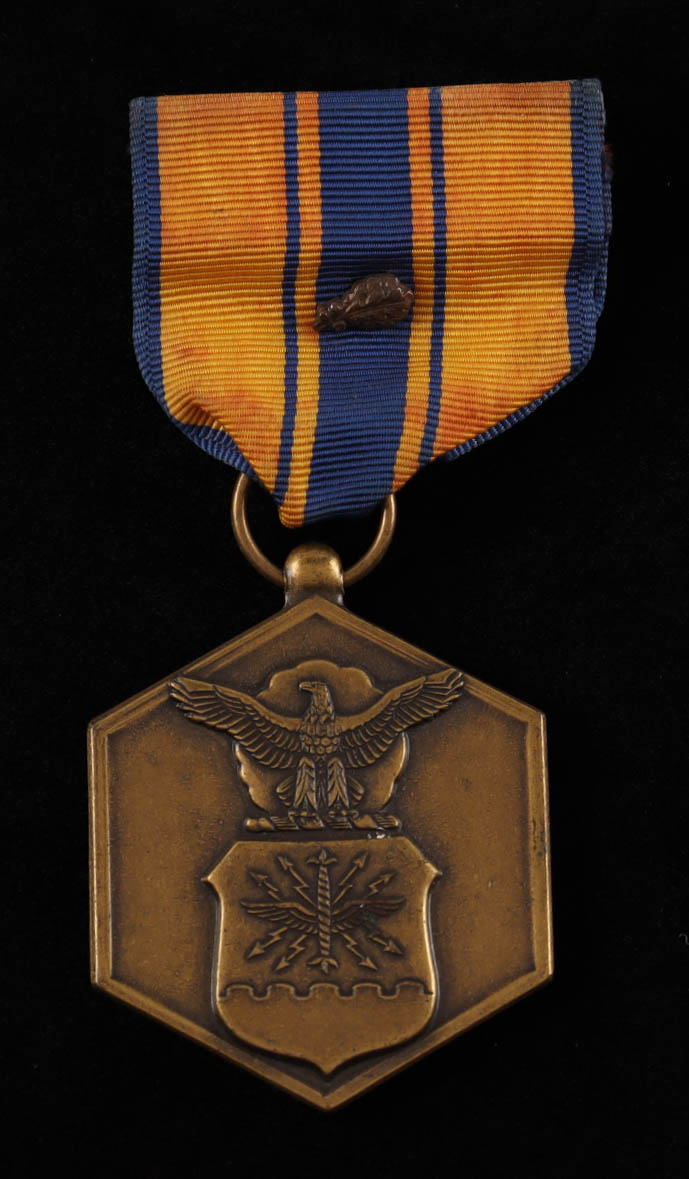 U.S. Air Force Commendation Medal at PristineAuction.com U.S. Air Force Commendation Medal at PristineAuction.com