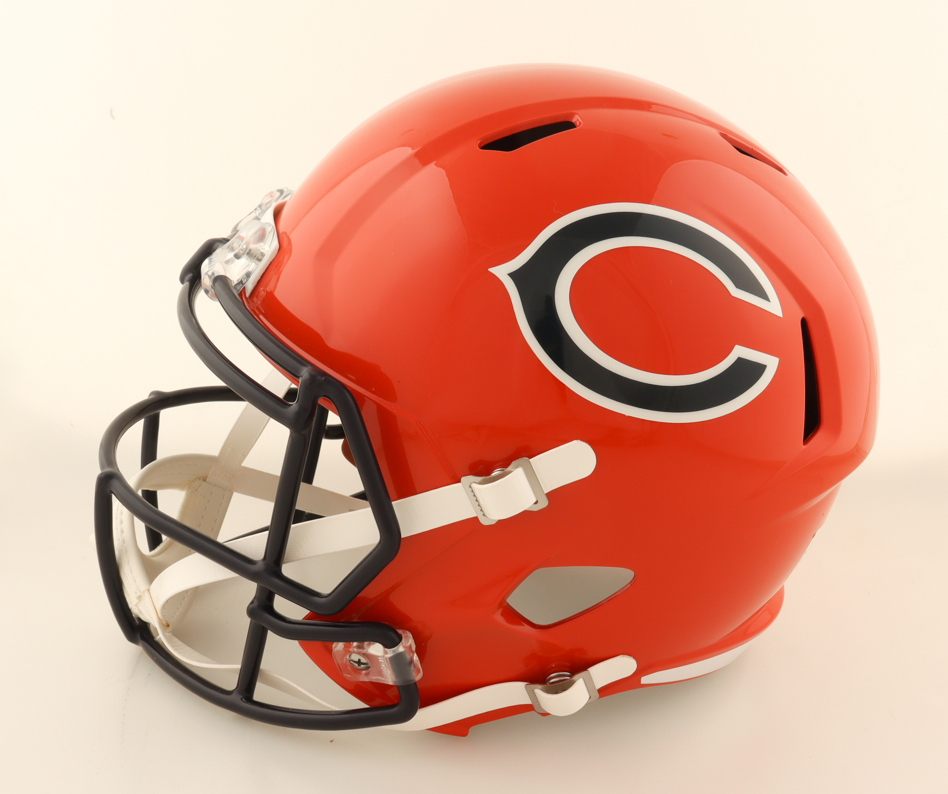 William Perry Signed Bears Full-Size Alternate Speed Helmet (JSA) at PristineAuction.com William Perry Signed Bears Full-Size Alternate Speed Helmet (JSA) at PristineAuction.com