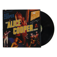 Alice Cooper Signed "The Alice Cooper Show" Vinyl Record Album (Beckett) at PristineAuction.com