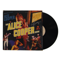 Alice Cooper Signed "The Alice Cooper Show" Vinyl Record Album (Beckett) at PristineAuction.com