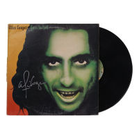 Alice Cooper Signed "Alice Cooper Goes to Hell" Vinyl Record Album (Beckett) at PristineAuction.com