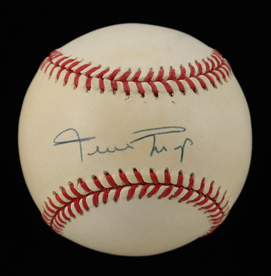 Willie Mays Signed ONL Baseball with Display Case (JSA