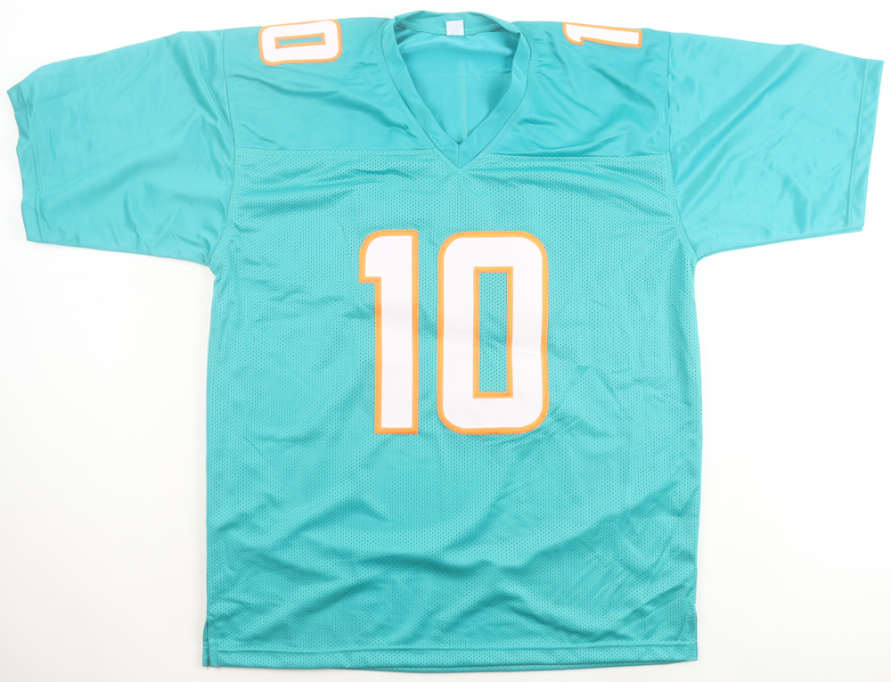 Tyreek Hill Signed Jersey (Beckett) at PristineAuction.com Tyreek Hill Signed Jersey (Beckett) at PristineAuction.com