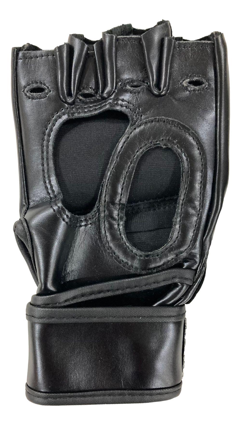 Amanda Nunes Signed UFC Glove (JSA) at PristineAuction.com Amanda Nunes Signed UFC Glove (JSA) at PristineAuction.com