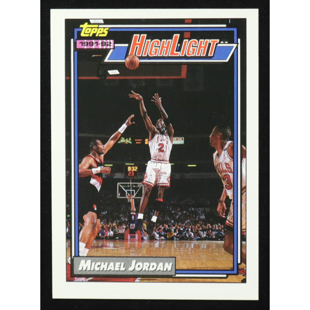 Michael Jordan 1992-93 Topps #3 HighLight / Michael Lights It Up at PristineAuction.com