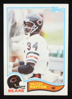 Walter Payton 1982 Topps #302 at PristineAuction.com