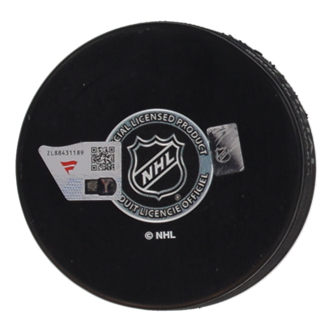 Bobby Hull Signed Blackhawks Logo Hockey Puck Inscribed "HOF 1983" (Fanatics) at PristineAuction.com Bobby Hull Signed Blackhawks Logo Hockey Puck Inscribed "HOF 1983" (Fanatics) at PristineAuction.com