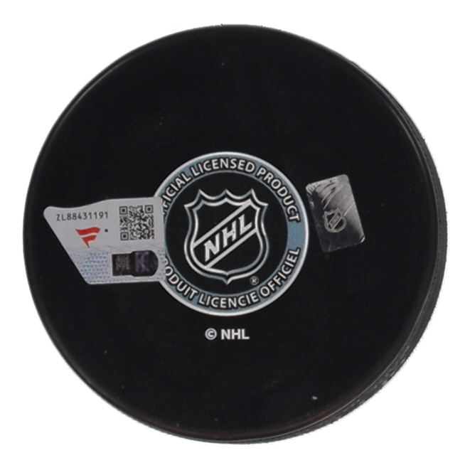 Bobby Hull Signed Blackhawks Logo Hockey Puck Inscribed "HOF 1983" (Fanatics) at PristineAuction.com Bobby Hull Signed Blackhawks Logo Hockey Puck Inscribed "HOF 1983" (Fanatics) at PristineAuction.com