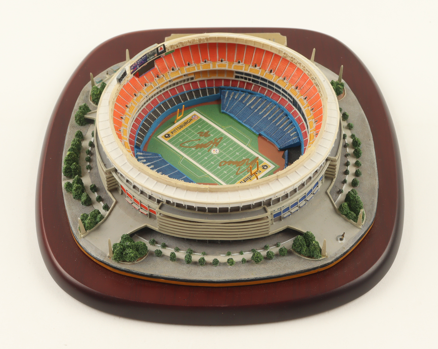 Franco Harris Signed LE Danbury Mint Steelers Three Rivers Stadium Replica Model (JSA) at PristineAuction.com Franco Harris Signed LE Danbury Mint Steelers Three Rivers Stadium Replica Model (JSA) at PristineAuction.com