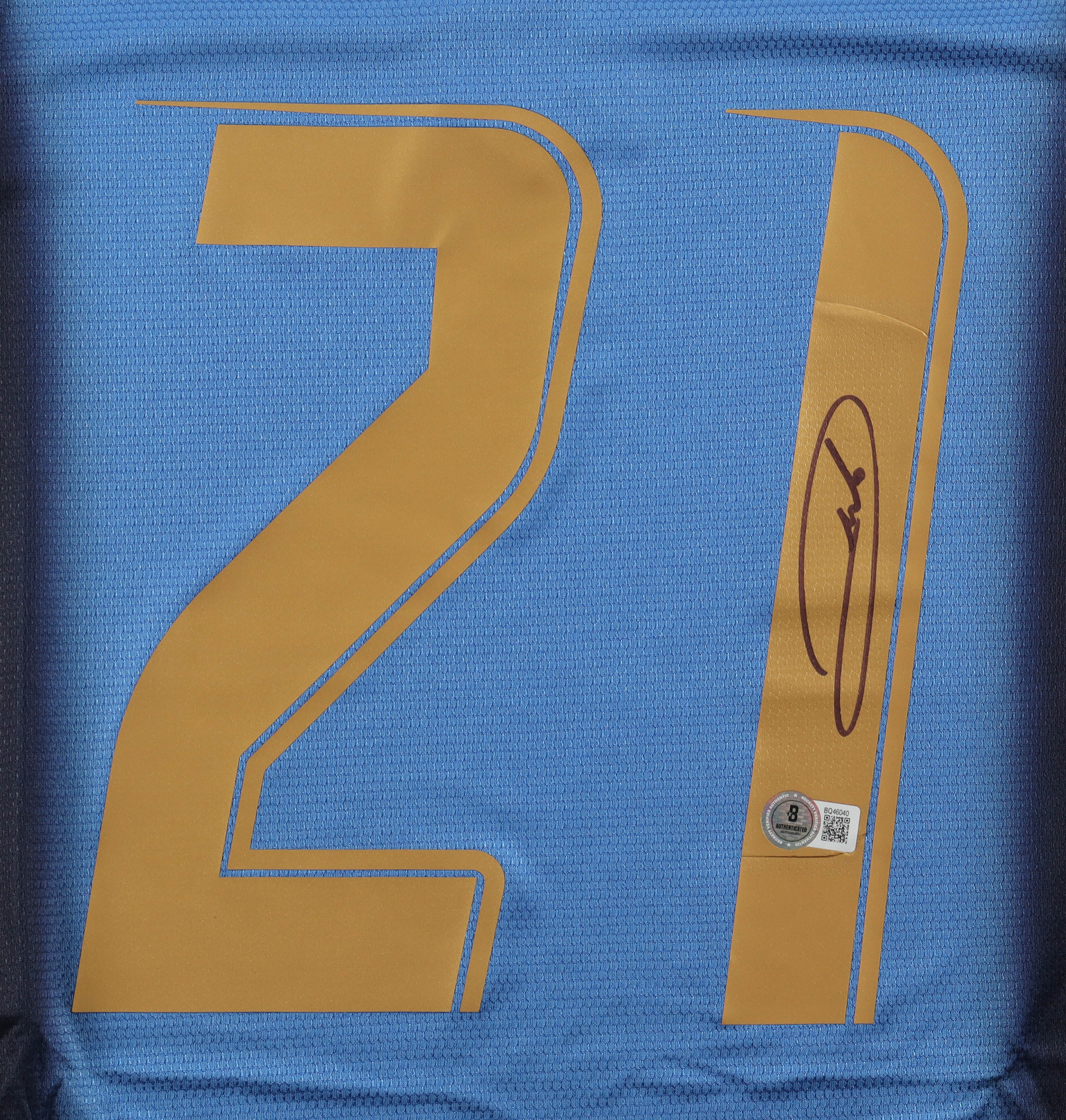 Andrea Pirlo Signed Italy Puma Authentic Jersey (Beckett) at PristineAuction.com Andrea Pirlo Signed Italy Puma Authentic Jersey (Beckett) at PristineAuction.com