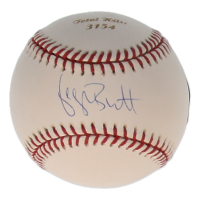 George Brett Signed LE OML Baseball #12/30 (MLB & Beckett) at PristineAuction.com