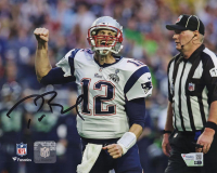 Tom Brady Signed Patriots 8x10 Photo (Fanatics) at PristineAuction.com
