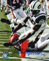 Curtis Martin Signed Jets 8x10 Photo (Schwartz) at PristineAuction.com