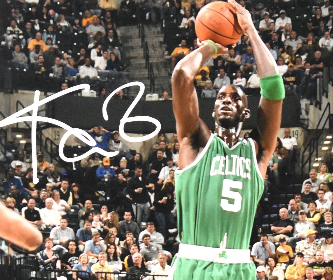 Kevin Garnett Signed Celtics 8x10 Photo (Beckett) at PristineAuction.com Kevin Garnett Signed Celtics 8x10 Photo (Beckett) at PristineAuction.com
