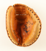 Johnny Bench Signed Vintage Rawlings Johnny Bench Catchers Mitt (Fanatics) at PristineAuction.com