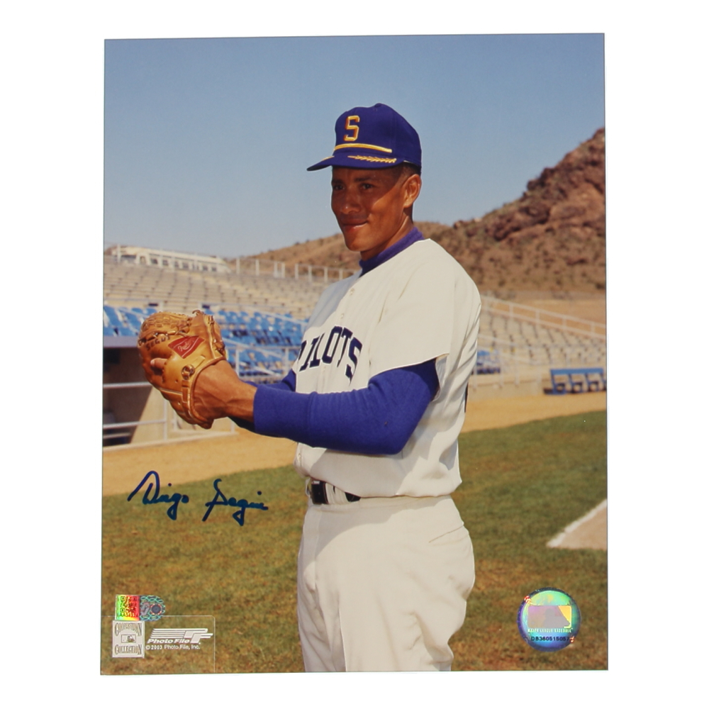 Diego Segui Signed Pilots 8x10 Photo (AIV) | Pristine Auction