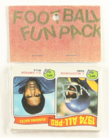 1975 Topps Football Card Fun Pack with (10) Cards at PristineAuction.com