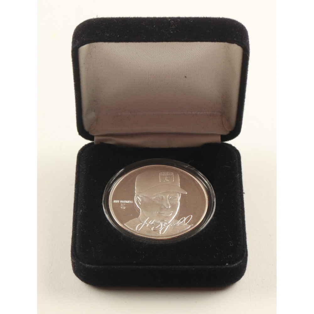 Jeff Bagwell LE The Highland Mint 1 Troy Oz .999 Fine Silver Commemorative Bullion Round at PristineAuction.com