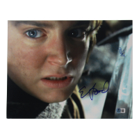 Elijah Wood Signed "The Lord of the Rings: The Two Towers" 11x14 Photo (Beckett) at PristineAuction.com