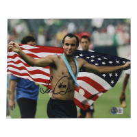 Landon Donovan Signed 8x10 Photo (Beckett) at PristineAuction.com