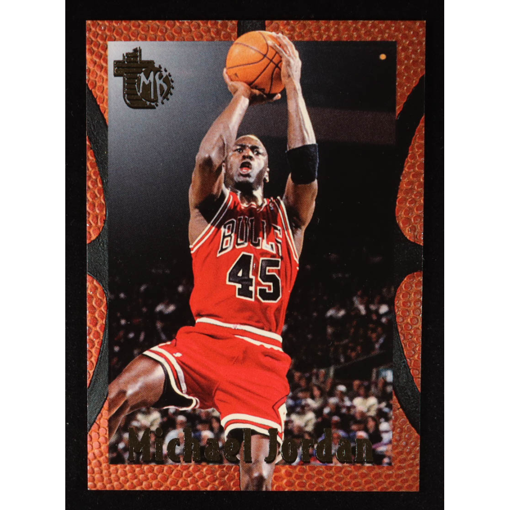 Michael Jordan 1994-95 Embossed #121 at PristineAuction.com