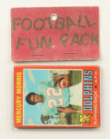 1971 Topps Football Card Fun Pack with (10) Cards at PristineAuction.com