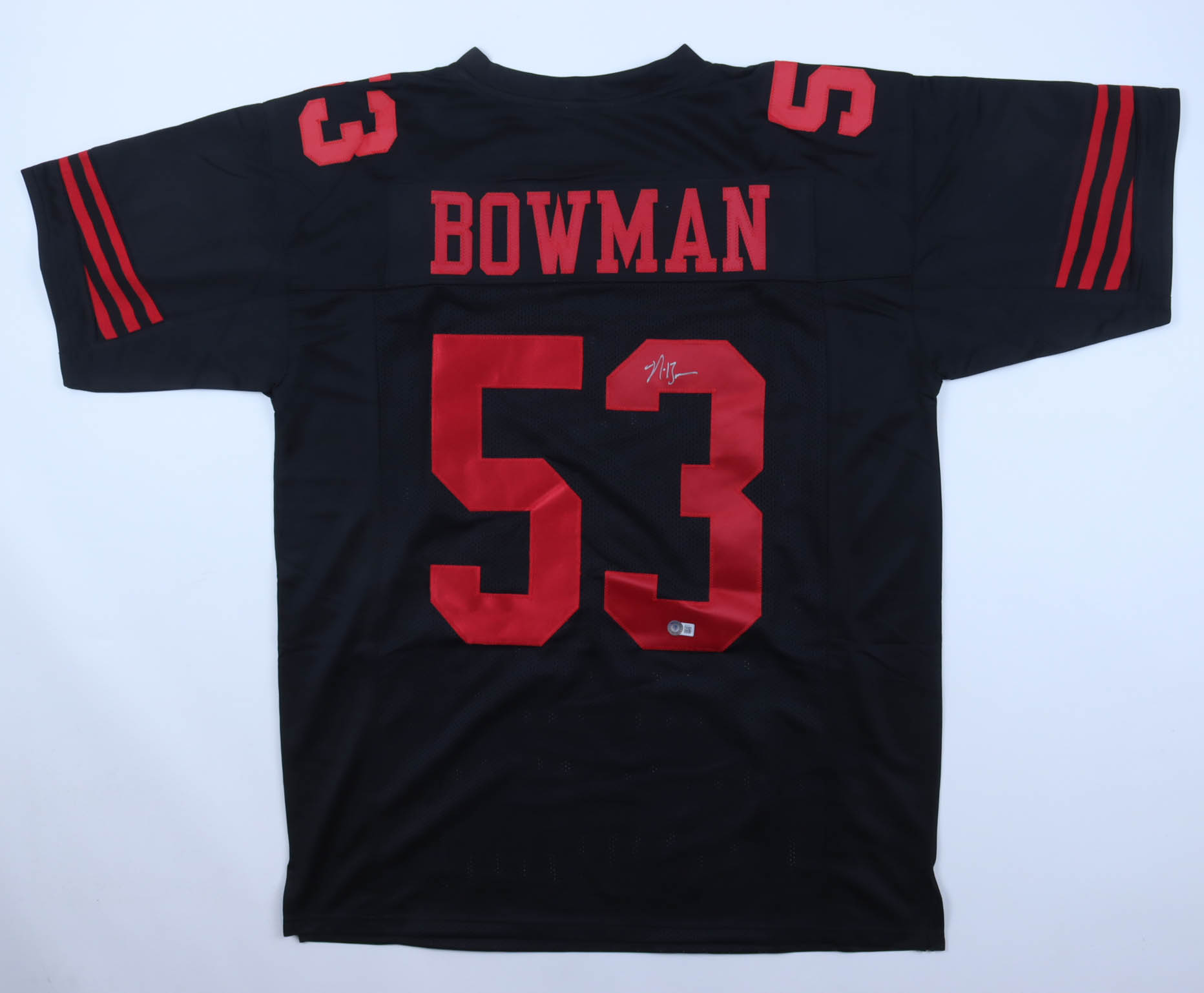 NaVorro Bowman Signed Jersey (Beckett) at PristineAuction.com NaVorro Bowman Signed Jersey (Beckett) at PristineAuction.com