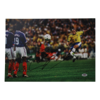 Roberto Carlos Signed 11.25x16.25 Photo (PSA) at PristineAuction.com
