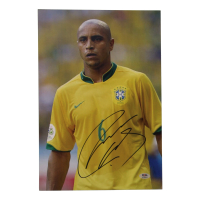 Roberto Carlos Signed 11.25x16.25 Photo (PSA) at PristineAuction.com