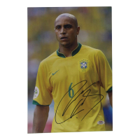 Roberto Carlos Signed 11.25x16.25 Photo (PSA) at PristineAuction.com