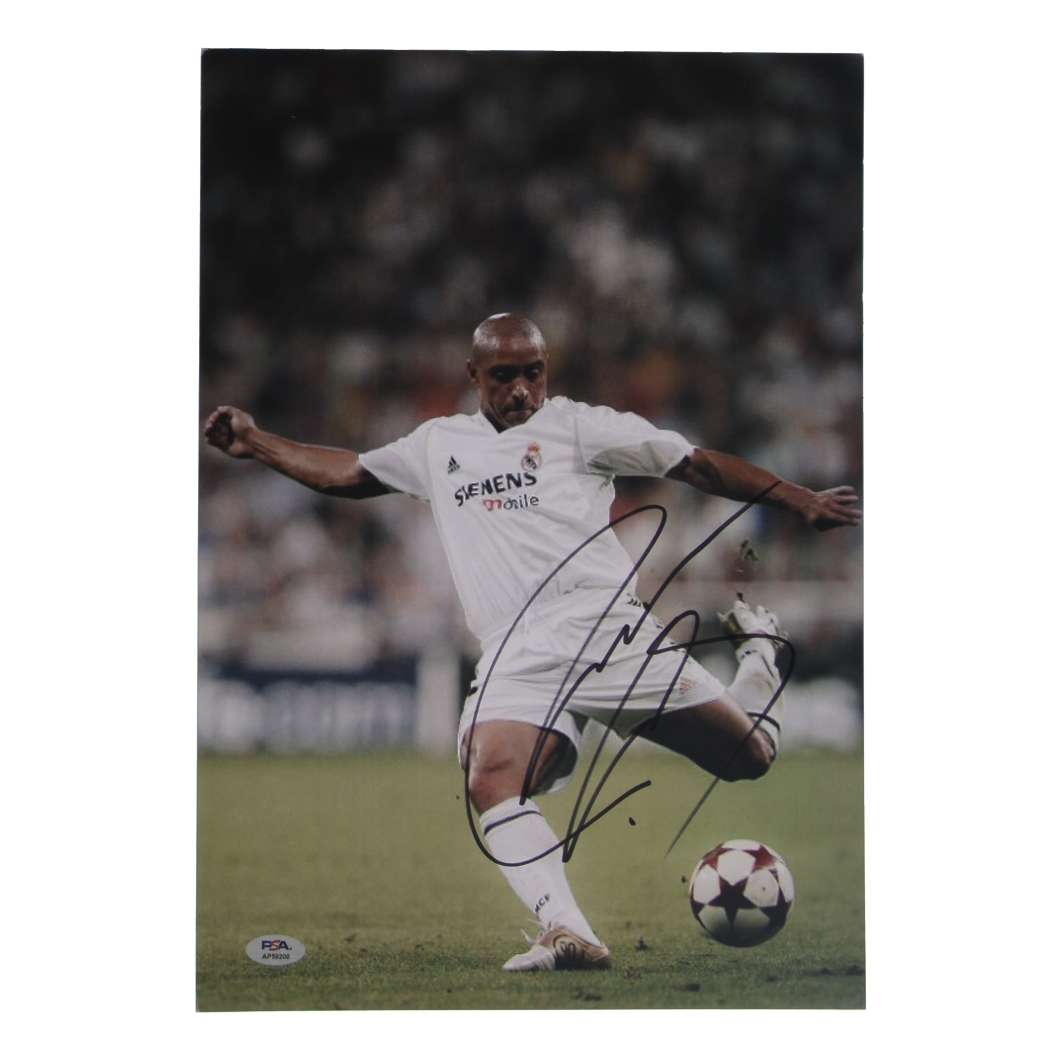 Roberto Carlos Signed 11.25x16.25 Photo (PSA) at PristineAuction.com Roberto Carlos Signed 11.25x16.25 Photo (PSA) at PristineAuction.com