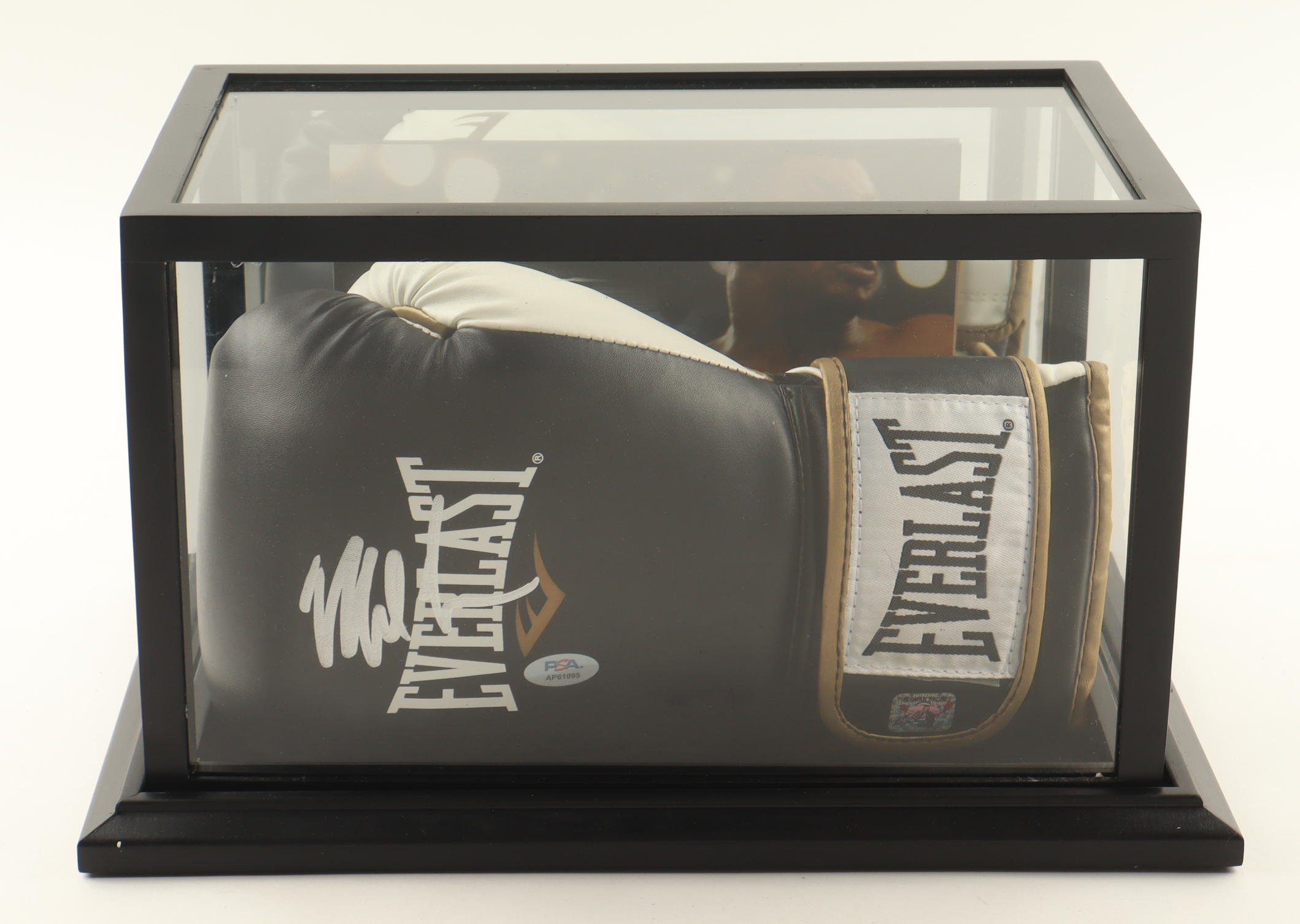 Mike Tyson Signed Vintage Everlast Boxing Glove In Photo Back Display Case (PSA & Tyson) at PristineAuction.com Mike Tyson Signed Vintage Everlast Boxing Glove In Photo Back Display Case (PSA & Tyson) at PristineAuction.com