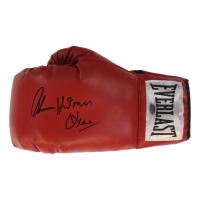 Thomas Hearns Signed Everlast Boxing Glove Inscribed "Hitman" (Schwartz) at PristineAuction.com