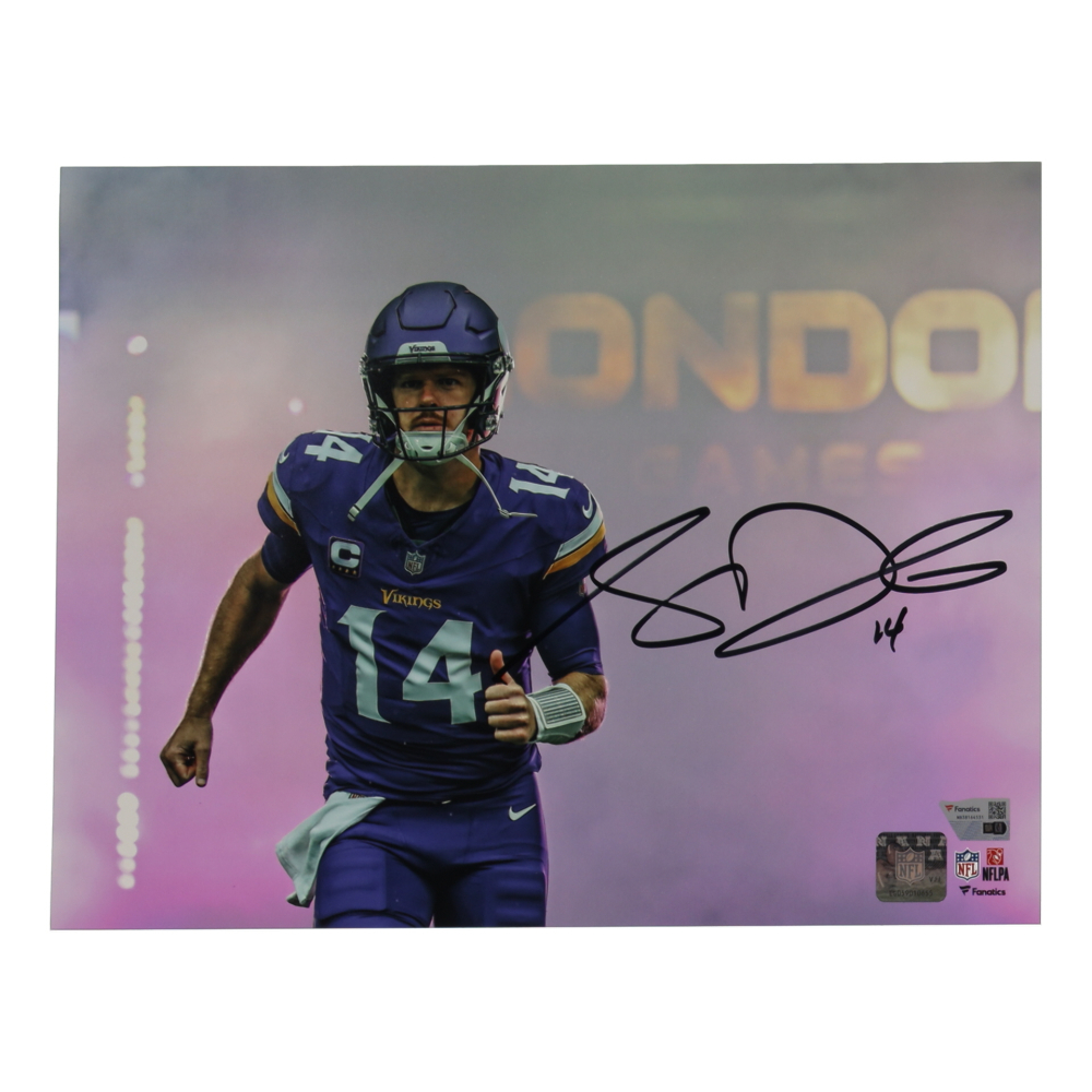 Sam Darnold Signed Vikings 11x14 Photo (Fanatics) at PristineAuction.com