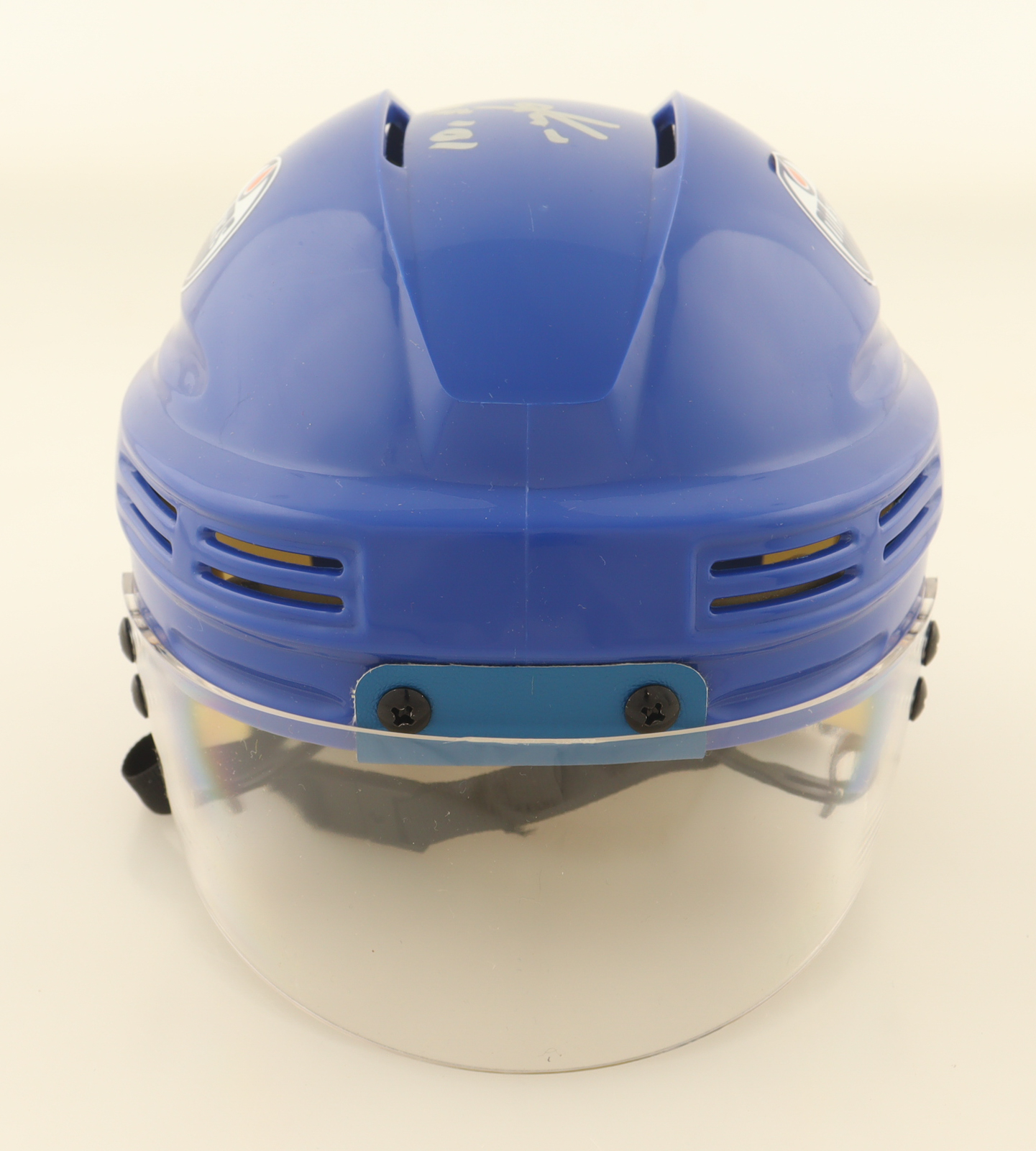 Jari Kurri Signed Oilers Mini Helmet Inscribed "HOF '01" (Schwartz) at PristineAuction.com Jari Kurri Signed Oilers Mini Helmet Inscribed "HOF '01" (Schwartz) at PristineAuction.com