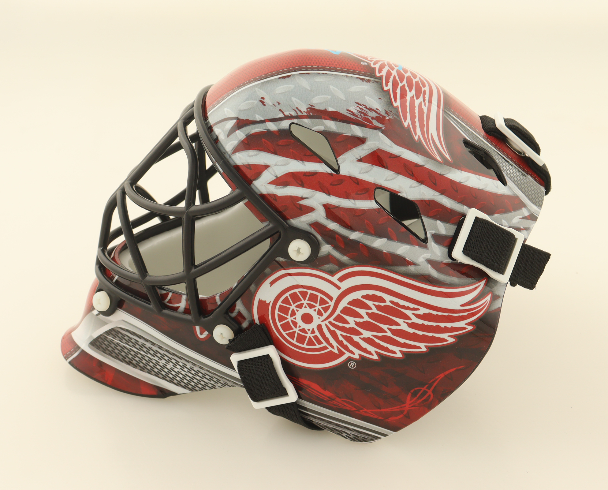 Mike Vernon Signed Red Wings Mini Goalie Mask (Schwartz) at PristineAuction.com Mike Vernon Signed Red Wings Mini Goalie Mask (Schwartz) at PristineAuction.com