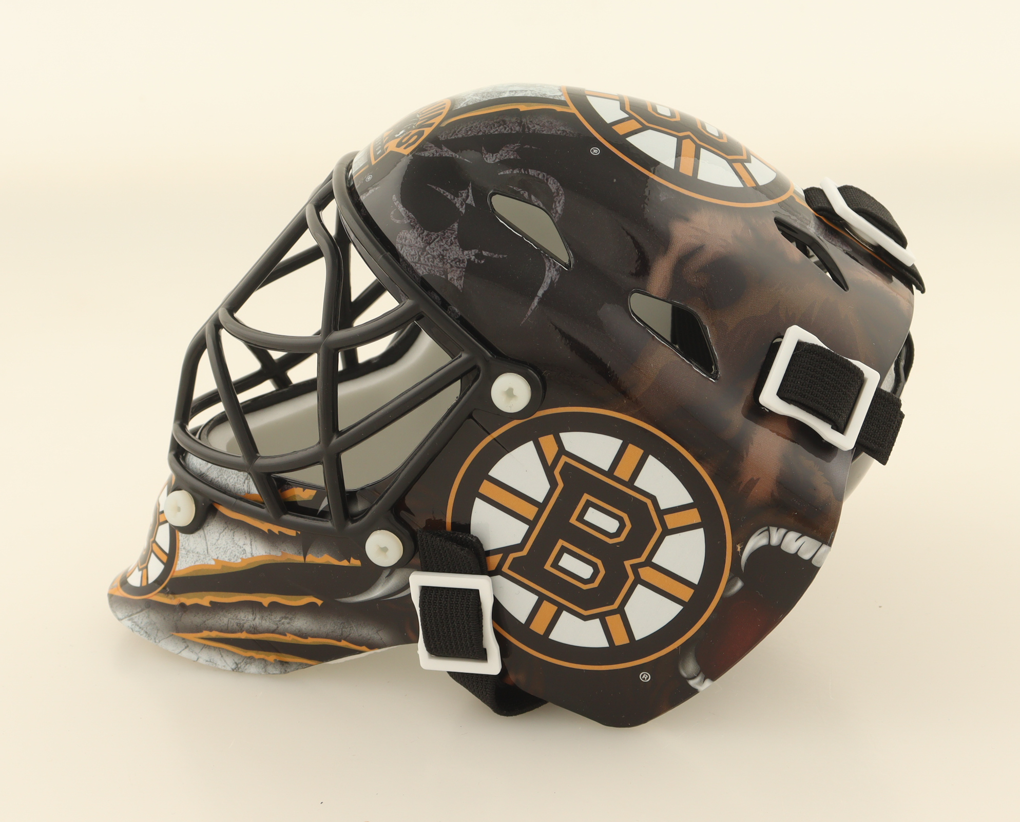 Gerry Cheevers Signed Bruins Mini Goalie Mask Inscribed "HOF 85" (Schwartz) at PristineAuction.com Gerry Cheevers Signed Bruins Mini Goalie Mask Inscribed "HOF 85" (Schwartz) at PristineAuction.com