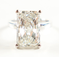 New 9.01 Carats Lab Grown Diamond Ring H, VVS2 | Estimated Retail Value: $13,500 (UGL & IGI) at PristineAuction.com