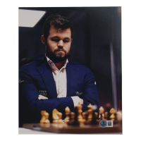 Magnus Carlsen Signed 8x10 Photo (Beckett) at PristineAuction.com